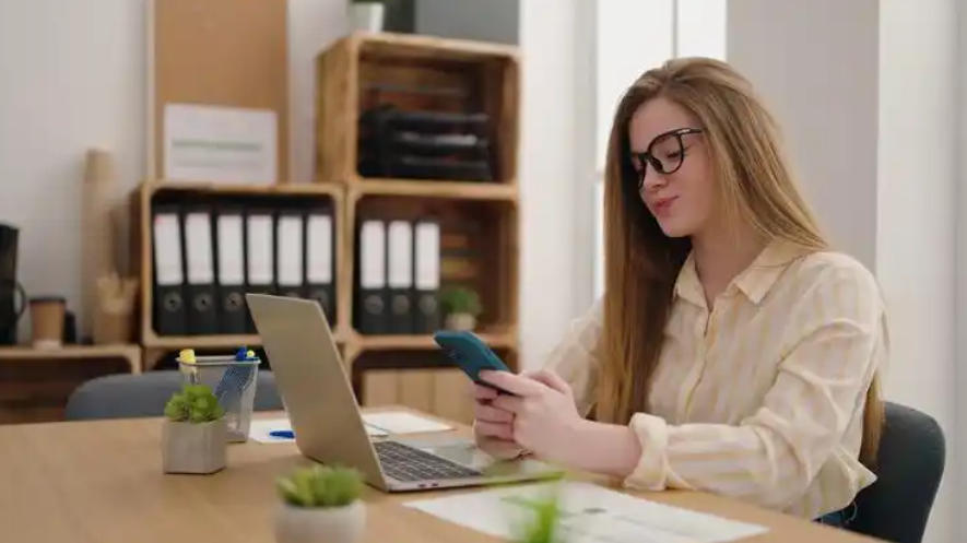 北京明宇塑料焊接中心轮播图2